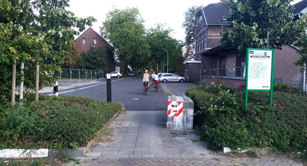 Modalfilter am Grenzübergang zwischen Venlo (Niederlande) und Schwanenhaus (Deutschland). Hier von Venlo in die BRD blickend.