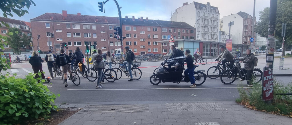 Gefahrenstelle Kreuzung Christuskirche / Weidenstieg / Fruchtallee